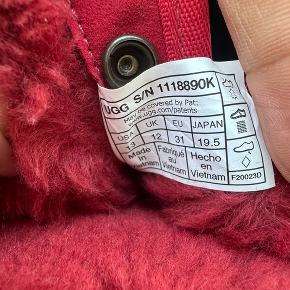 UGG Red Classic Short Boots - Picture 4 of 5